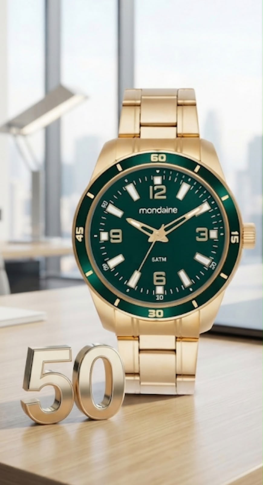 Relógio Mondaine dourado masculino 